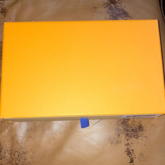 Louis Vuitton Wallet Box with Blue LV Ribbon 8 1/2 x 5 1/2 x 2 - Picture 5 of 6